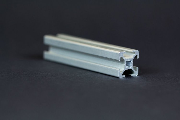Profil aluminiowy 20x20 mm, rowek 6 mm